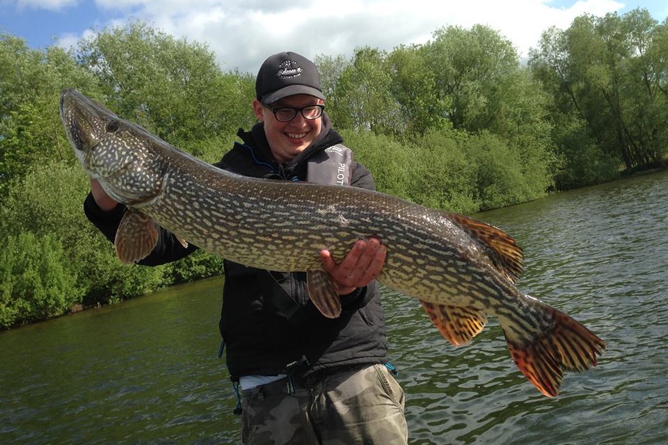 Brochet au Lac de Bambois